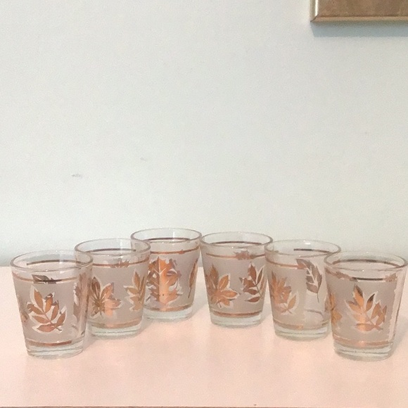 6 AVAILABLE AUTHENTIC VINTAGE GOLD LEAF SHOT GLASSES FROM THE 60S - Picture 3 of 5